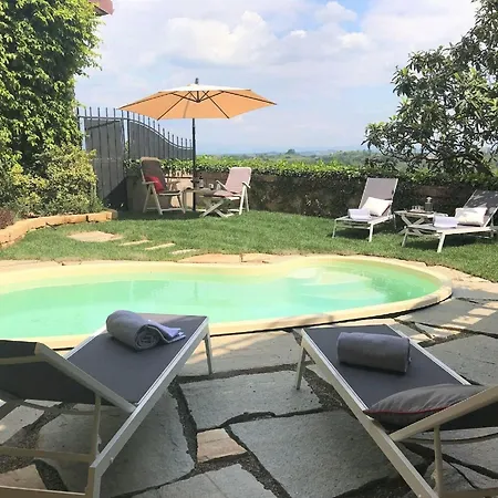 With Swimming Pool Holiday home Lari